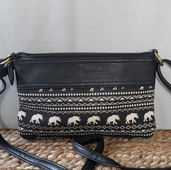 Purse - Picture 2 of 7